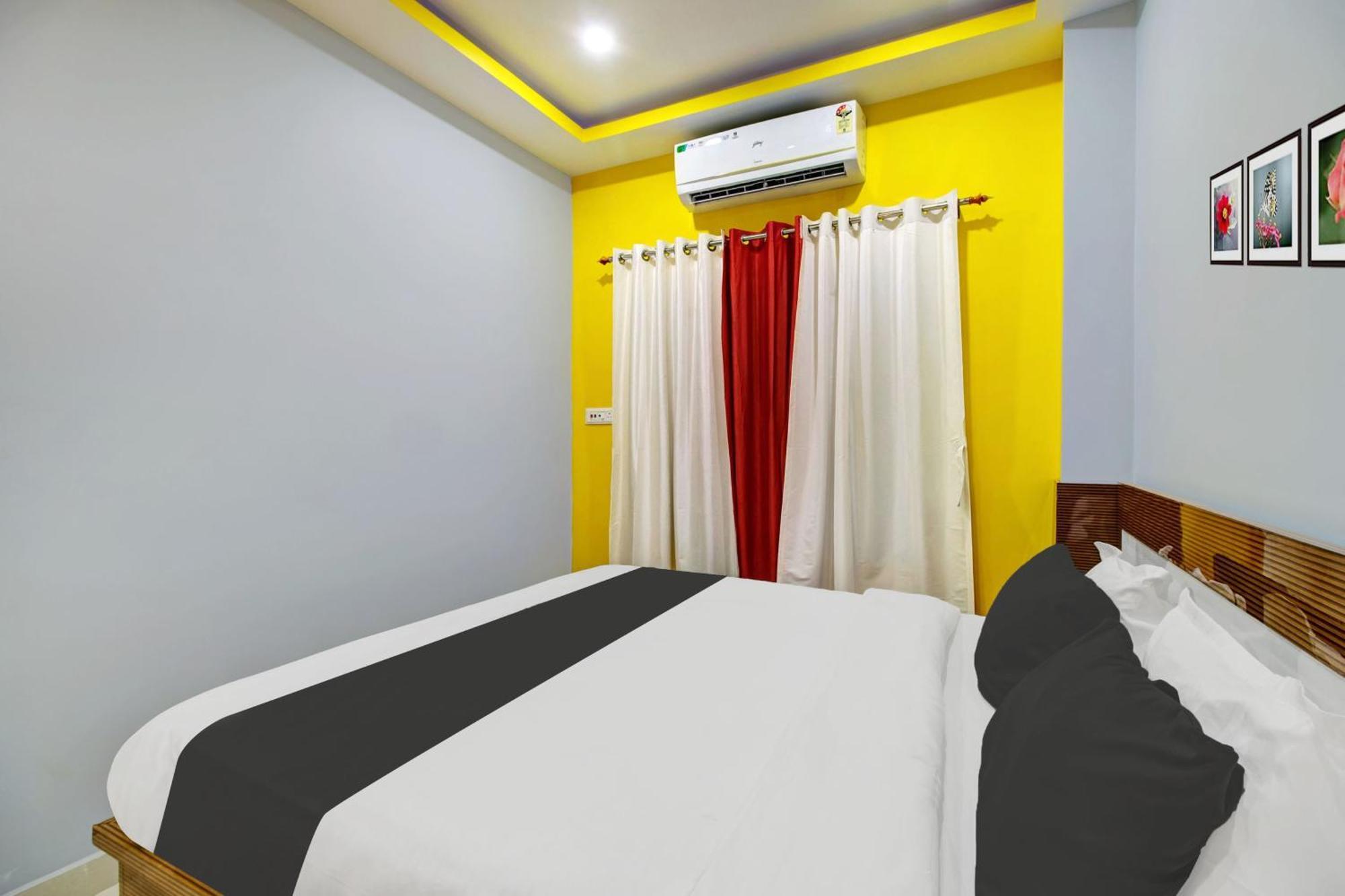 Super Hotel O Sai D-Lux Guwahati Buitenkant foto