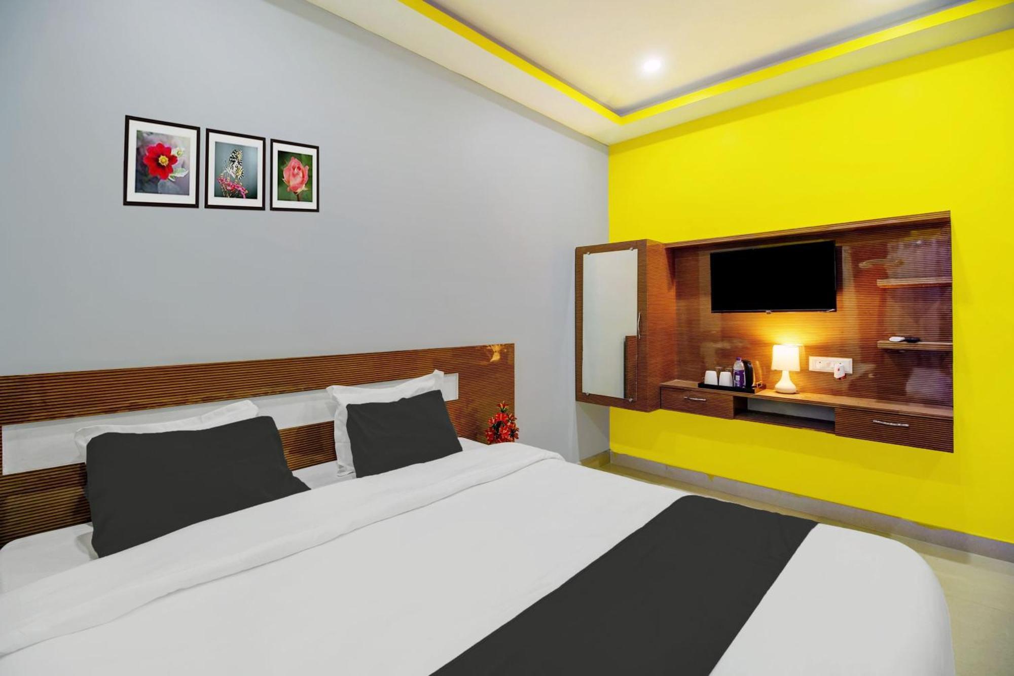 Super Hotel O Sai D-Lux Guwahati Buitenkant foto