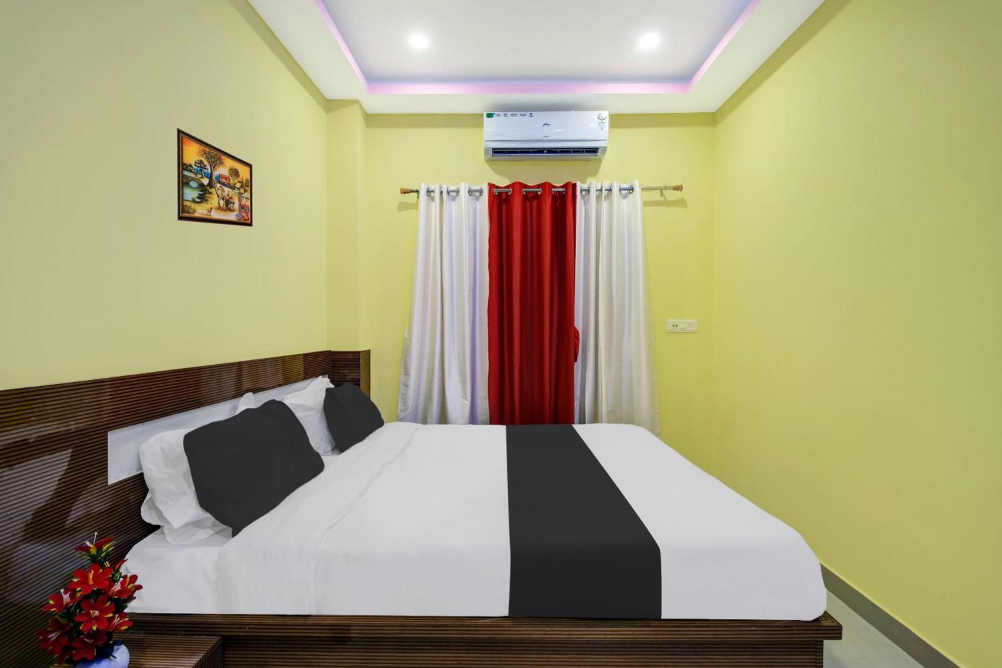Super Hotel O Sai D-Lux Guwahati Buitenkant foto